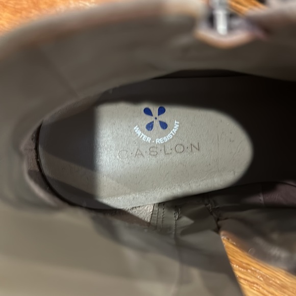 Tan Faux Suede ankle booties - Picture 5 of 5